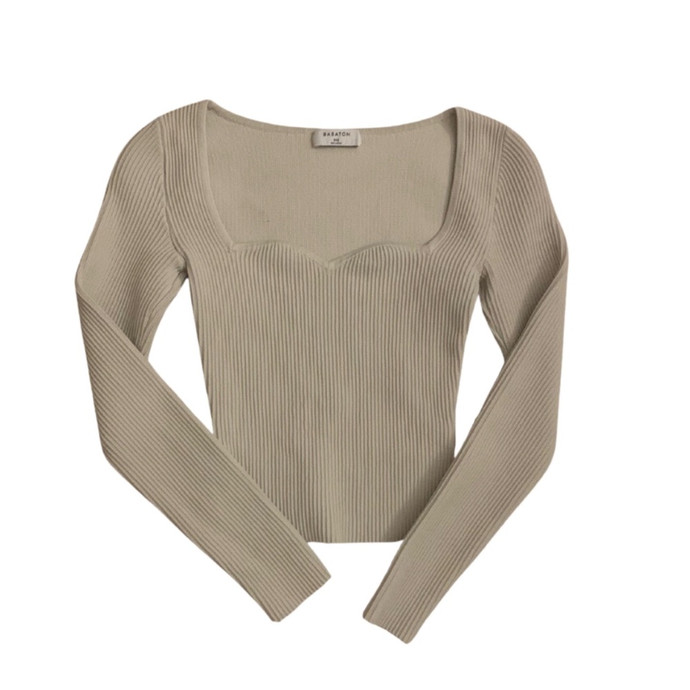 aritzia babaton matte pearl sculpt knit sweetheart longsleeve top